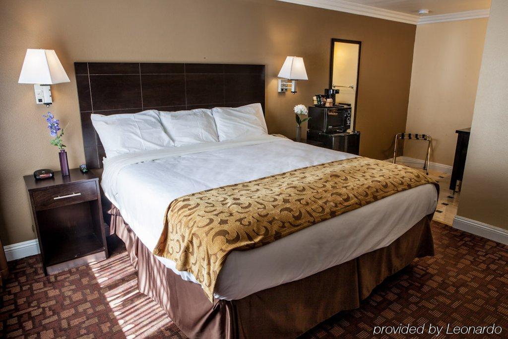 Marinwood Inn & Suites โนวาโต ภายนอก รูปภาพ