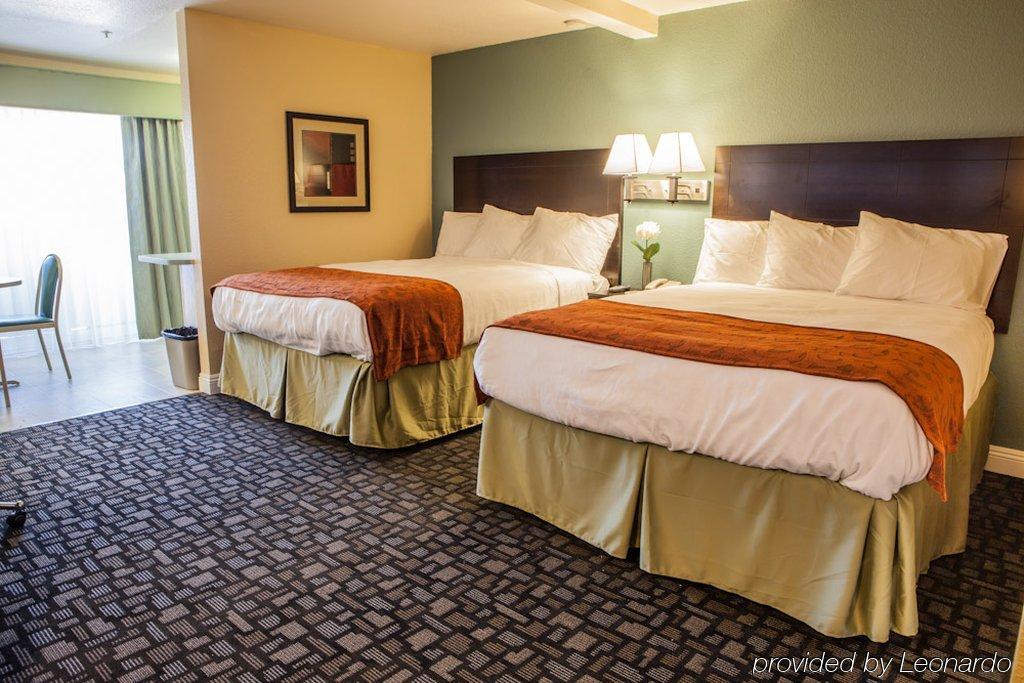 Marinwood Inn & Suites โนวาโต ภายนอก รูปภาพ